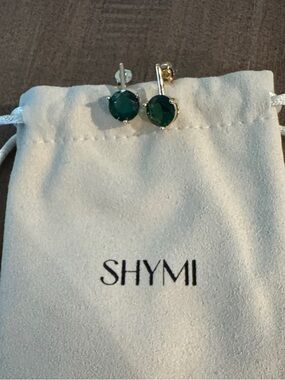 Shymi Emerald Green Stone Stud Earrings